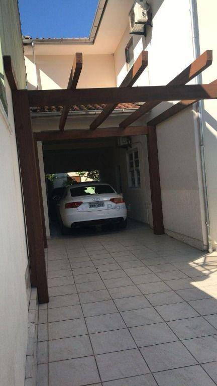 Casa à venda e aluguel com 3 quartos, 281m² - Foto 5