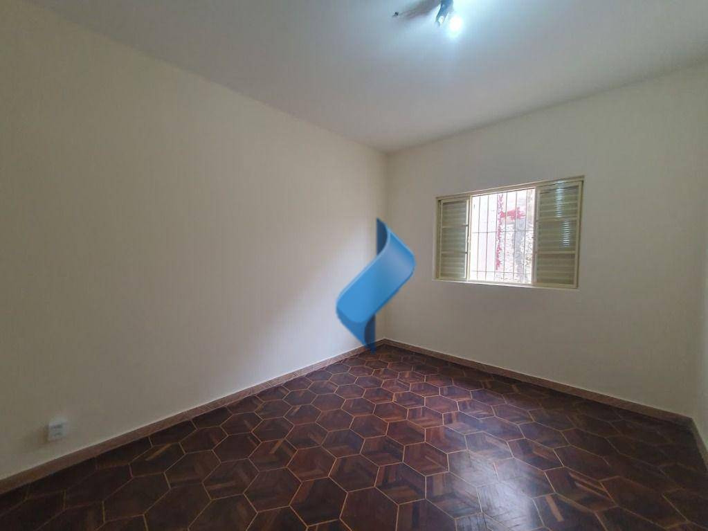 Casa à venda com 3 quartos, 137m² - Foto 13