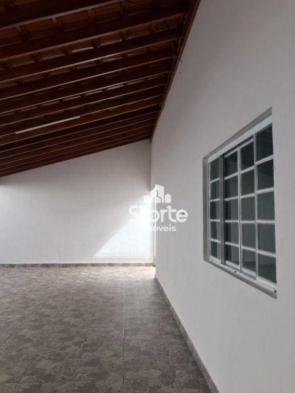 Casa à venda com 3 quartos, 250m² - Foto 27