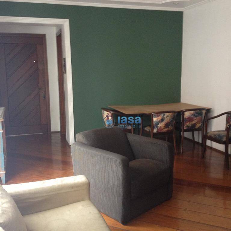 Apartamento à venda com 3 quartos, 145m² - Foto 3