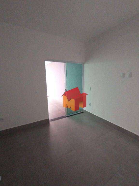 Casa à venda com 3 quartos, 150m² - Foto 14