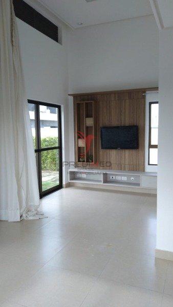 Casa à venda com 2 quartos, 200m² - Foto 6