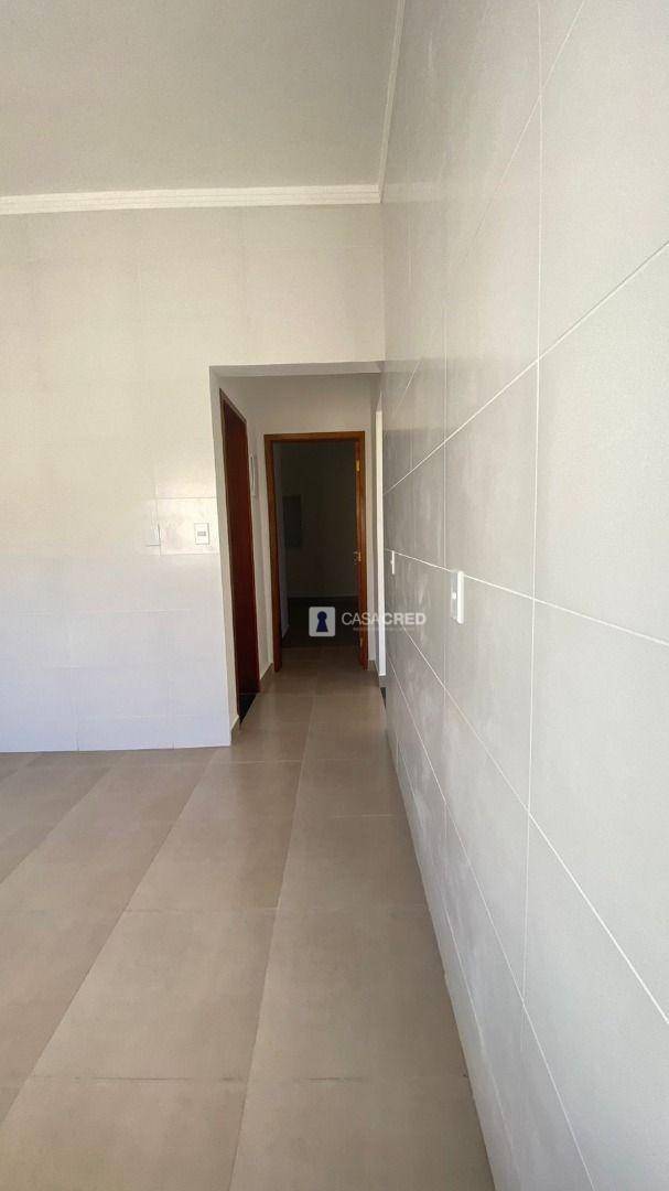 Casa à venda com 2 quartos, 67m² - Foto 5