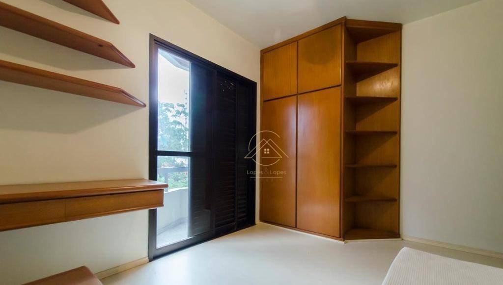 Apartamento à venda com 4 quartos, 140m² - Foto 19