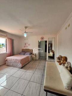 Sobrado à venda com 4 quartos, 200m² - Foto 14