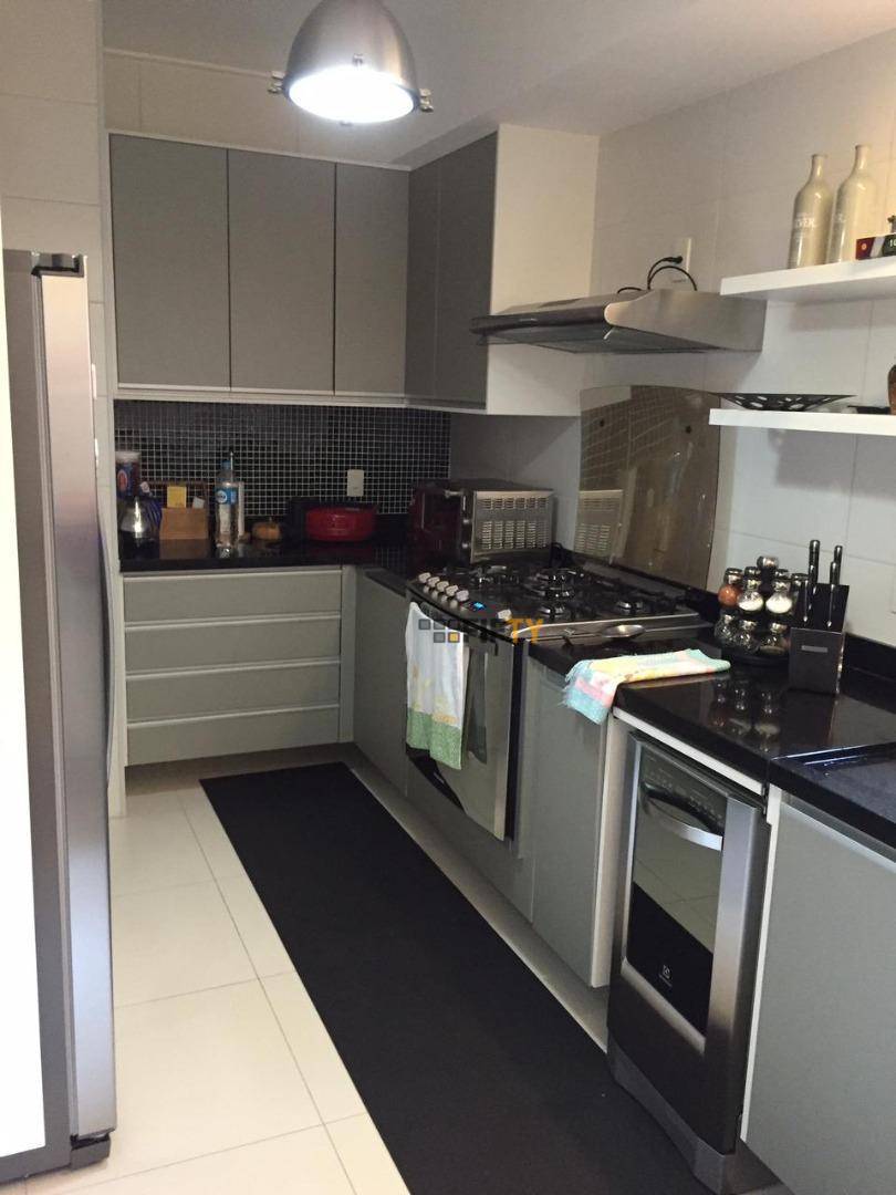 Apartamento à venda e aluguel com 3 quartos, 226m² - Foto 12