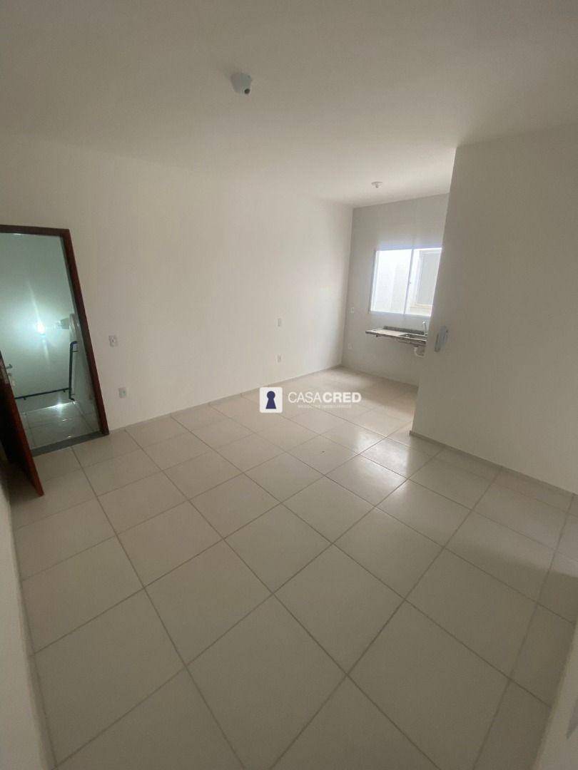 Apartamento à venda com 2 quartos, 51m² - Foto 2