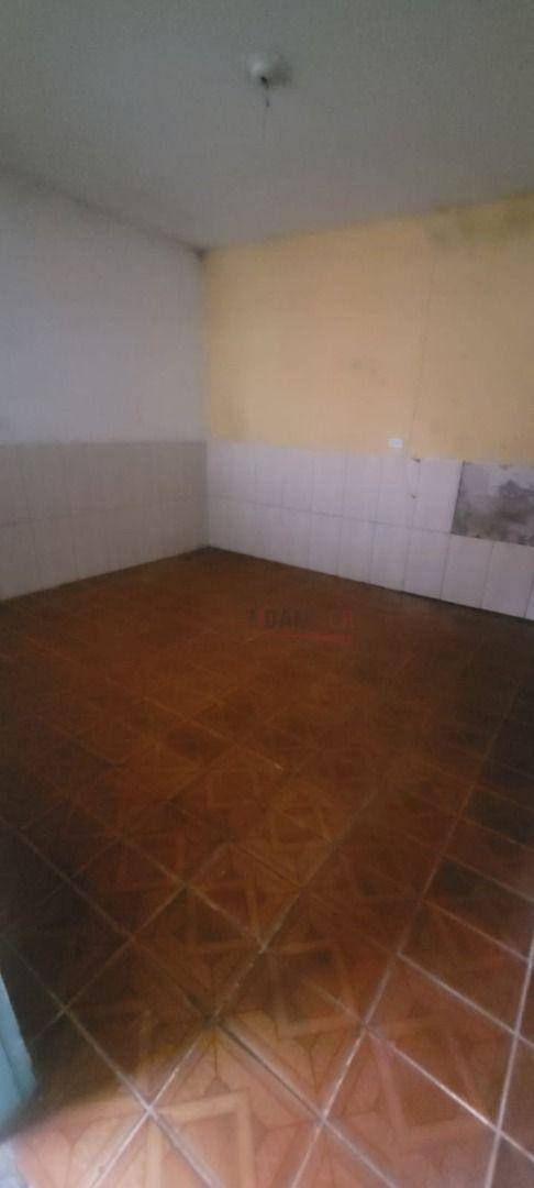 Casa à venda com 2 quartos, 69m² - Foto 5