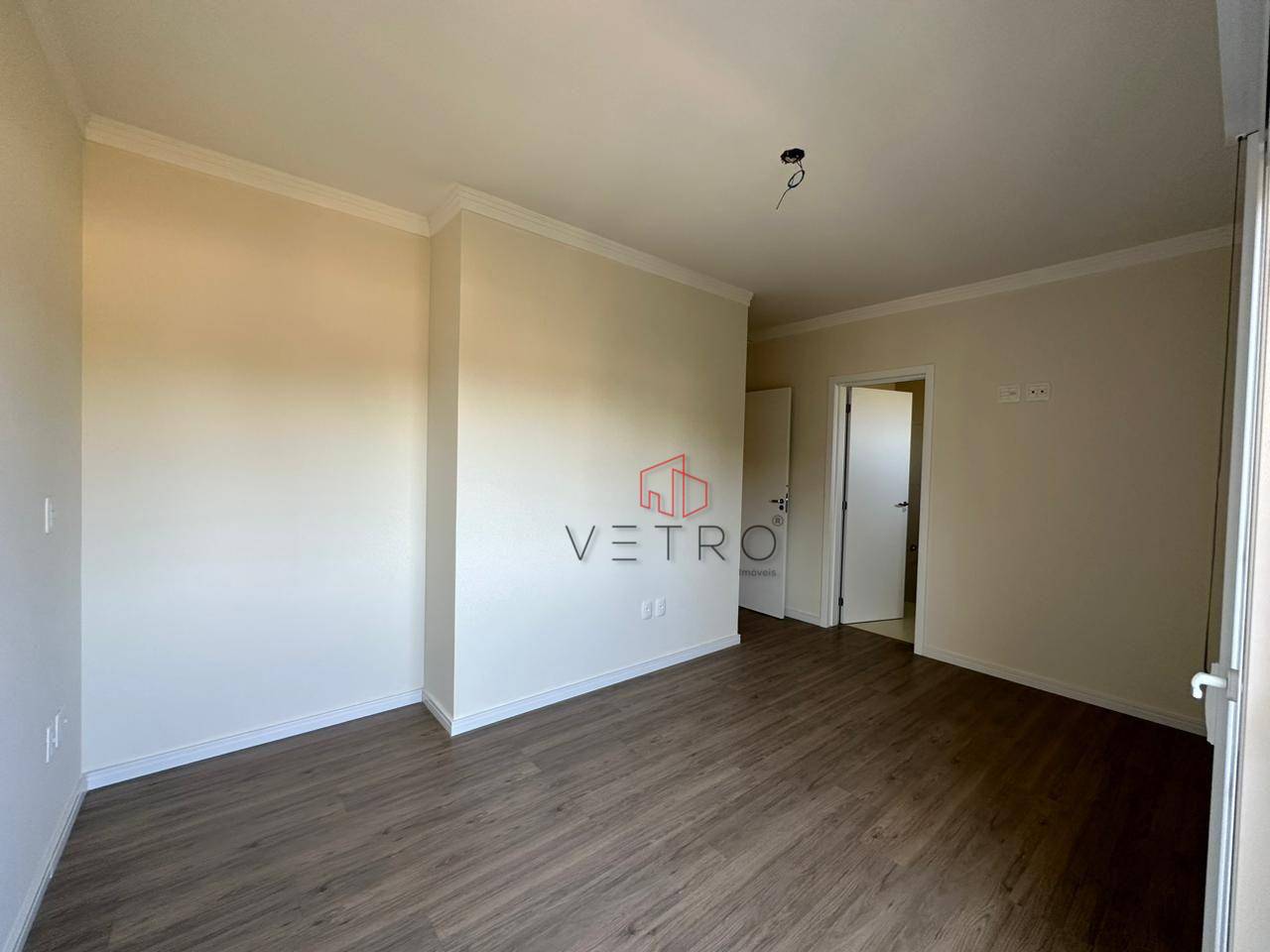 Apartamento à venda com 2 quartos, 76m² - Foto 4