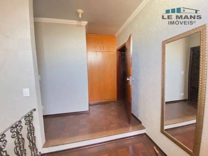 Casa para alugar com 3 quartos, 252m² - Foto 36