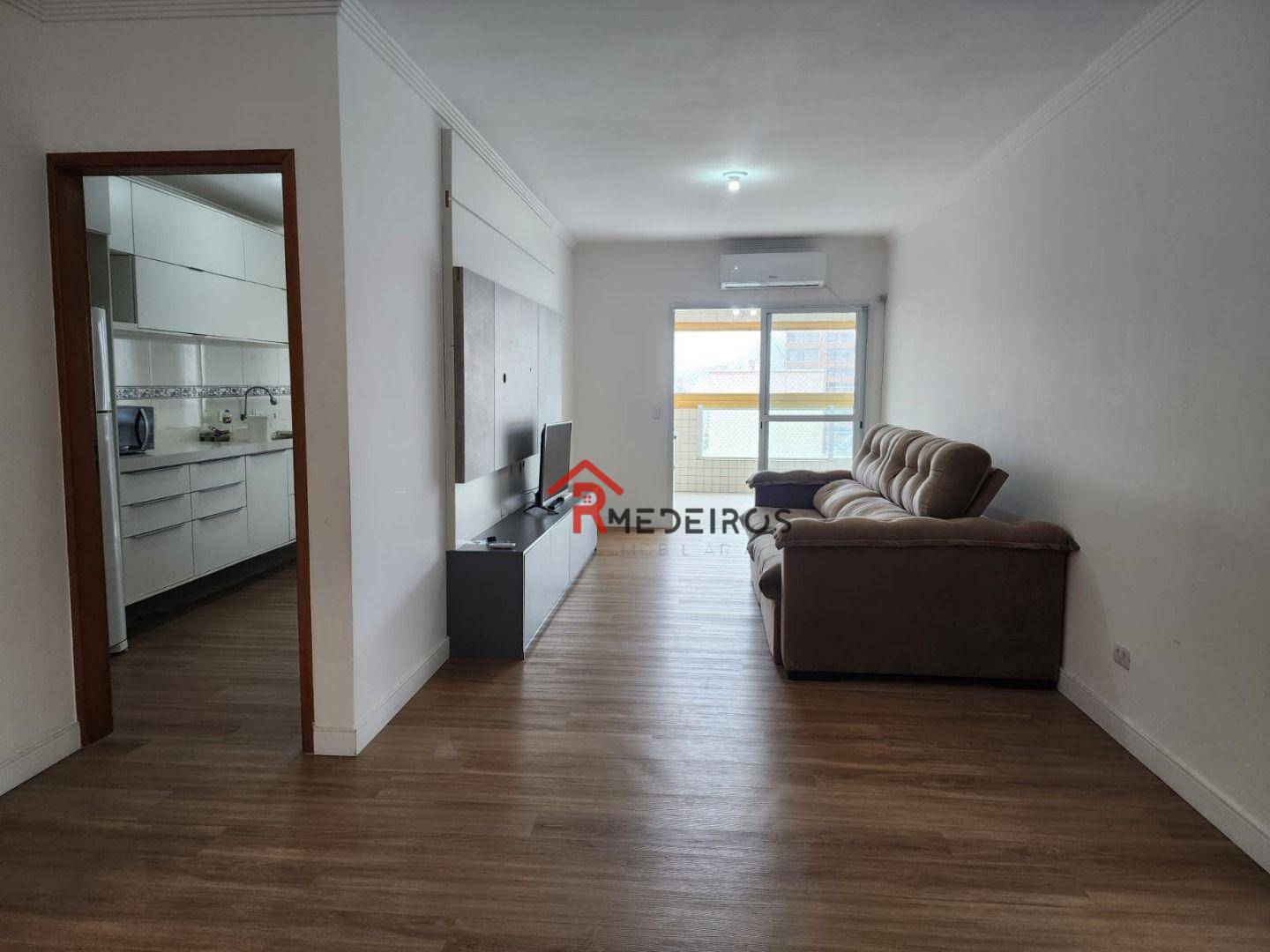 Apartamento à venda com 3 quartos, 116m² - Foto 2