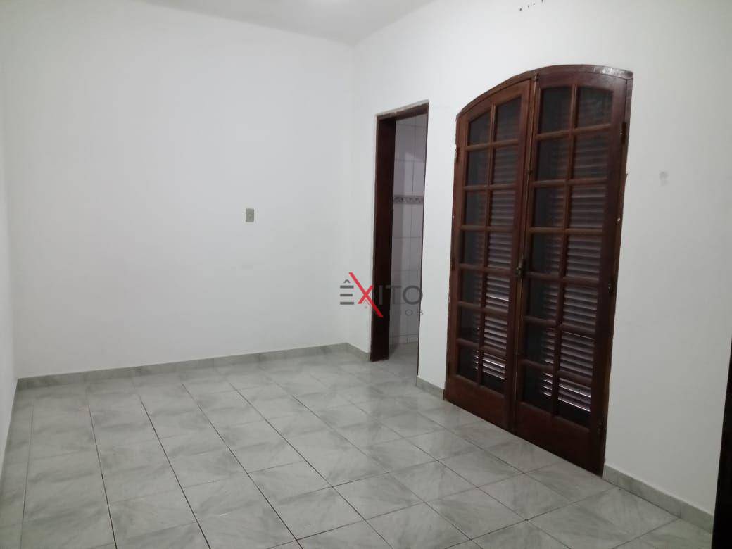 Casa à venda com 2 quartos, 290m² - Foto 5