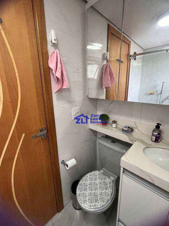 Apartamento à venda com 2 quartos, 66m² - Foto 12