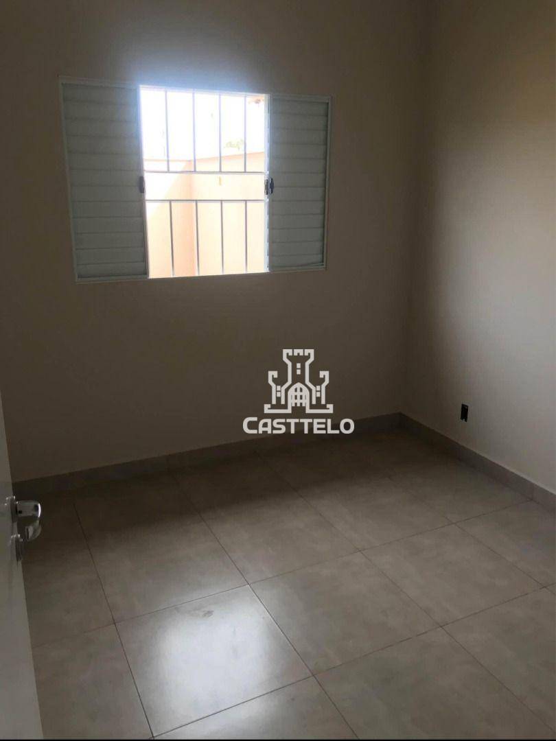 Casa à venda com 3 quartos, 81m² - Foto 9