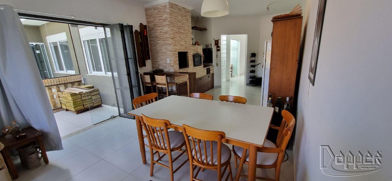 Casa à venda com 3 quartos, 110m² - Foto 3