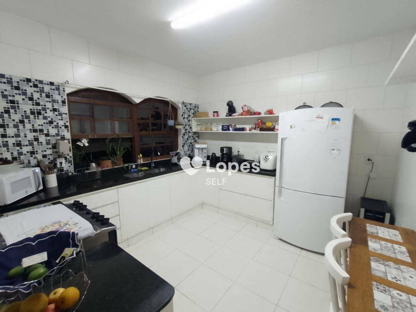 Casa de Condomínio à venda com 4 quartos, 369m² - Foto 8