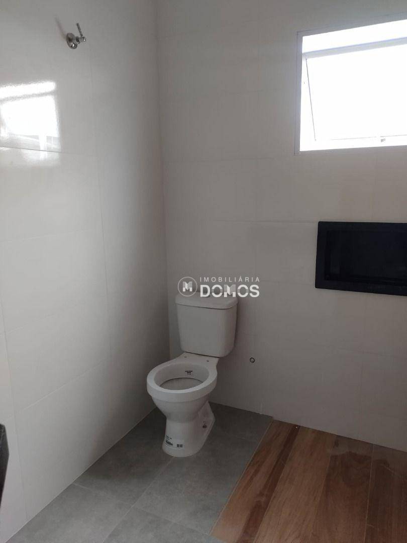 Casa à venda com 2 quartos, 80m² - Foto 11