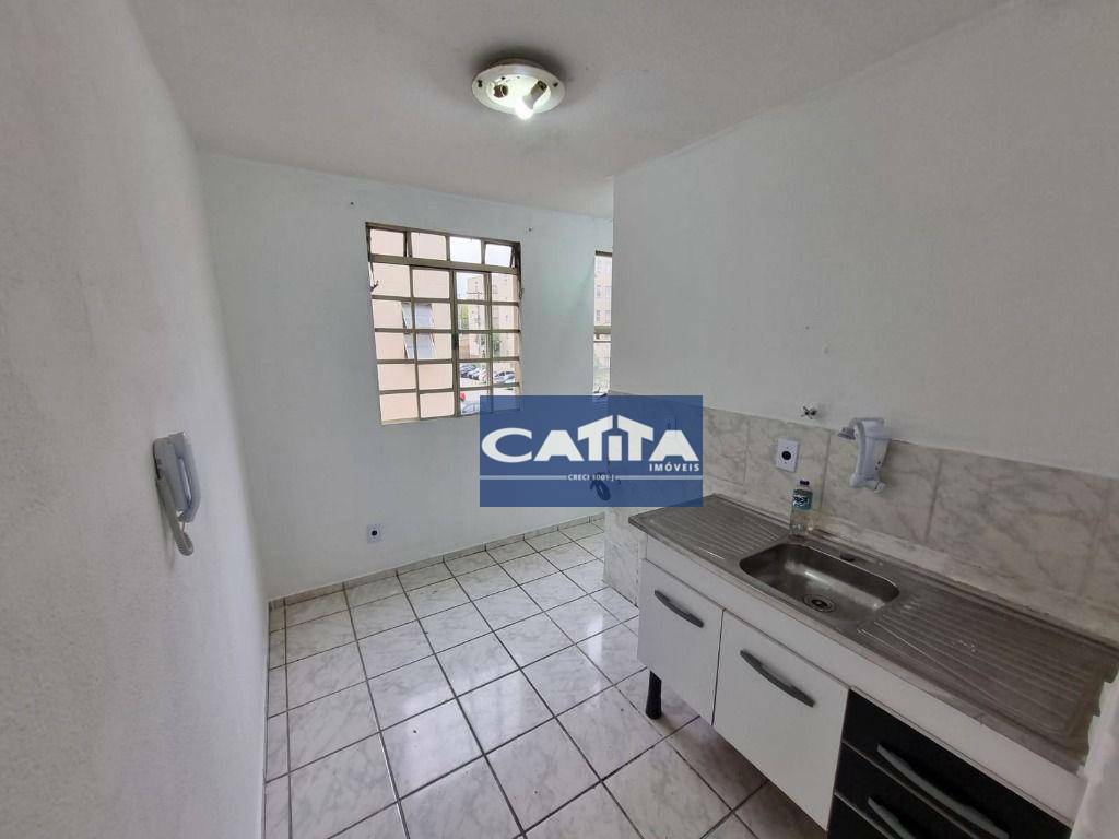 Apartamento para alugar com 2 quartos, 45m² - Foto 15