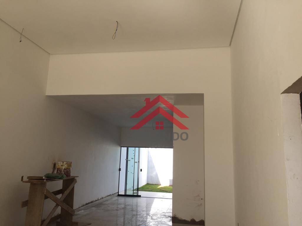 Casa à venda com 3 quartos, 140m² - Foto 3