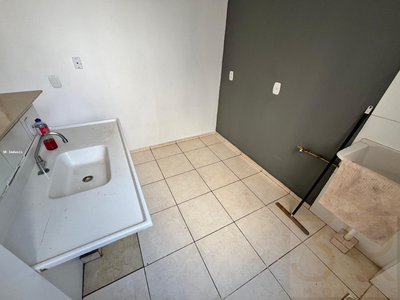 Apartamento à venda com 2 quartos, 42m² - Foto 11