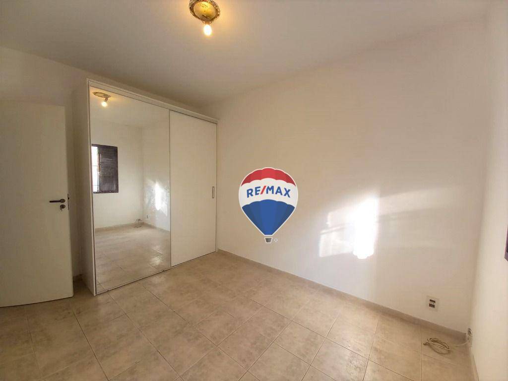 Casa à venda com 3 quartos, 240m² - Foto 12