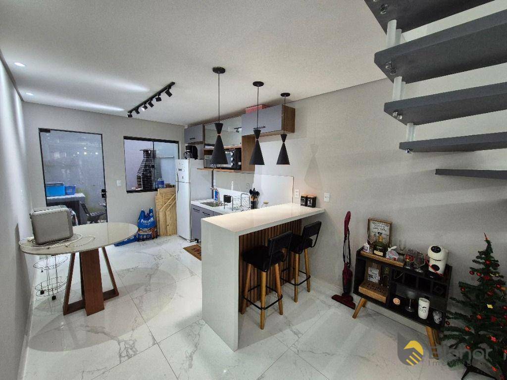 Casa à venda com 2 quartos, 68m² - Foto 7