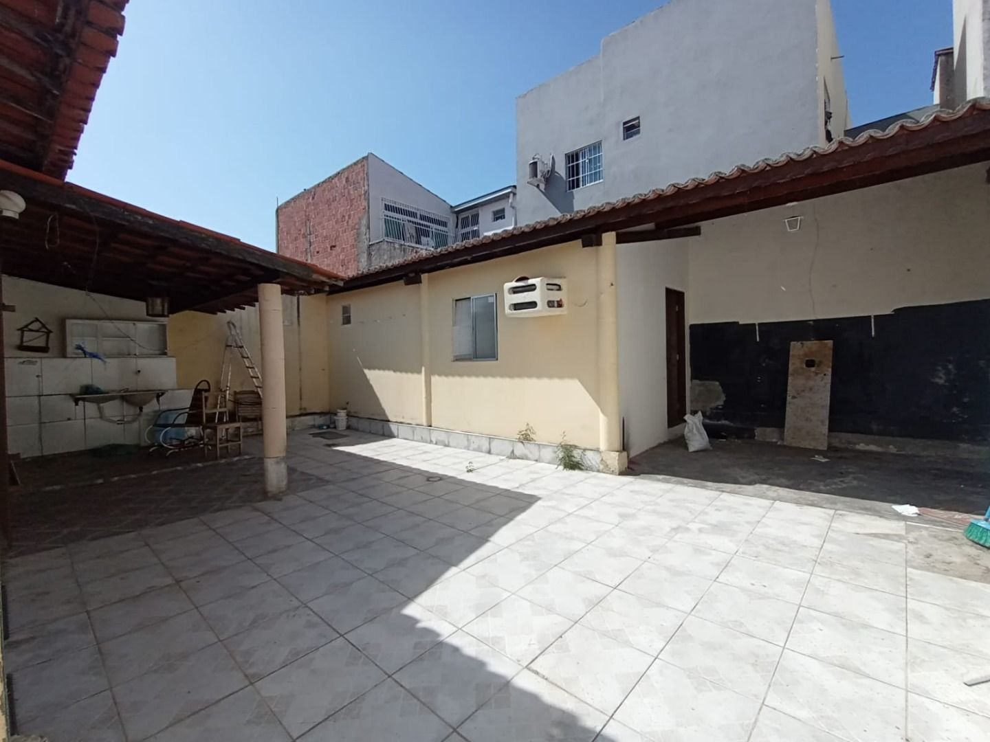 Casa à venda com 4 quartos, 137m² - Foto 12