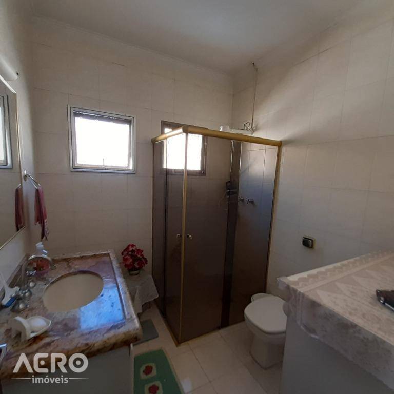 Casa à venda com 3 quartos, 186m² - Foto 18
