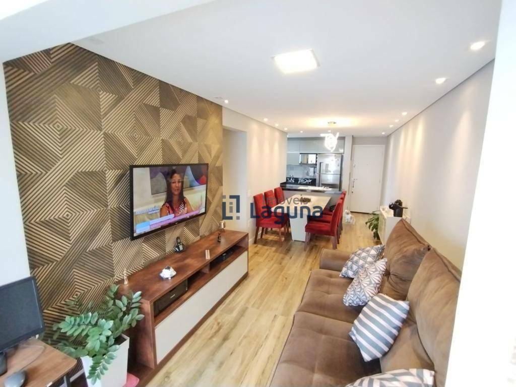 Apartamento à venda com 3 quartos, 70m² - Foto 1