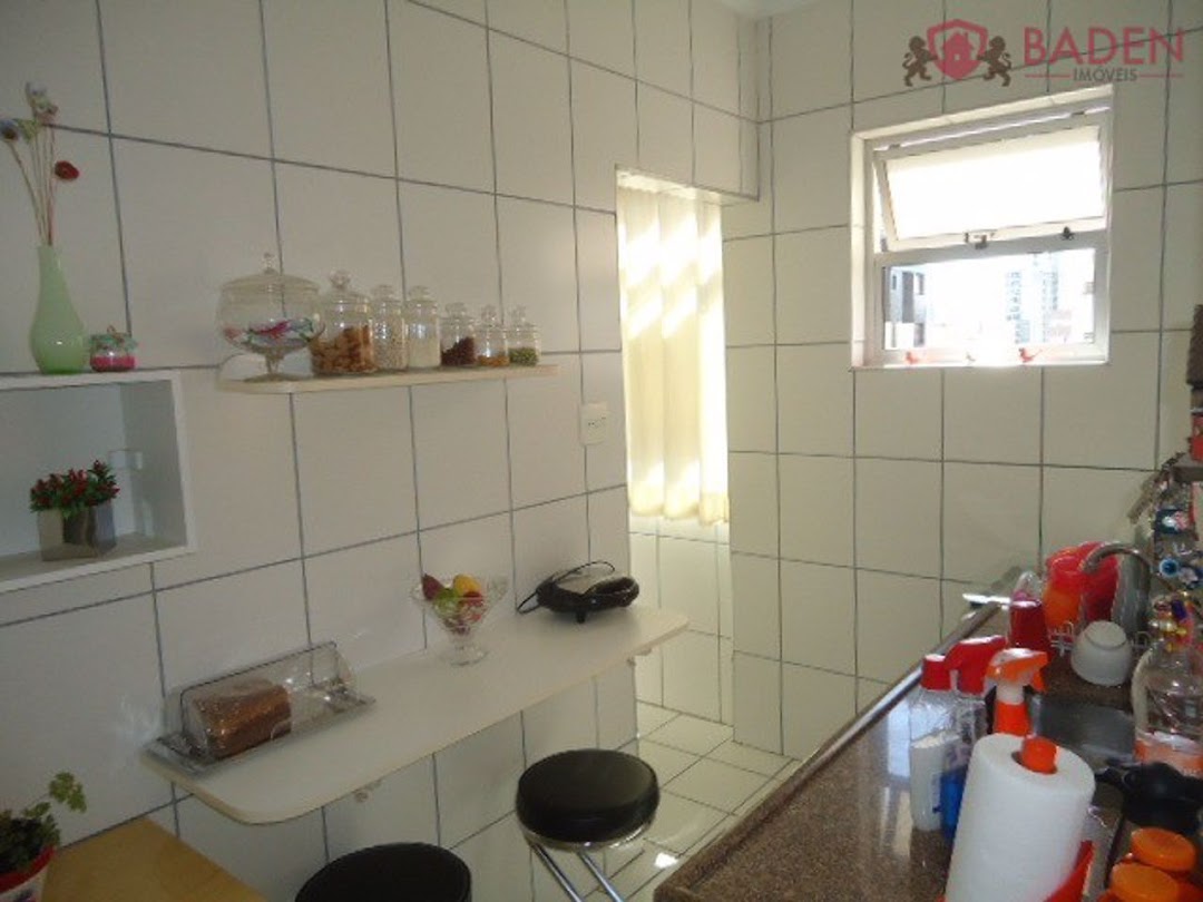 Apartamento à venda com 1 quarto, 45m² - Foto 3