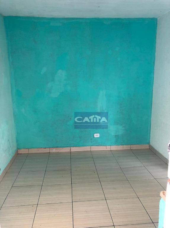 Casa para alugar com 1 quarto, 35m² - Foto 4