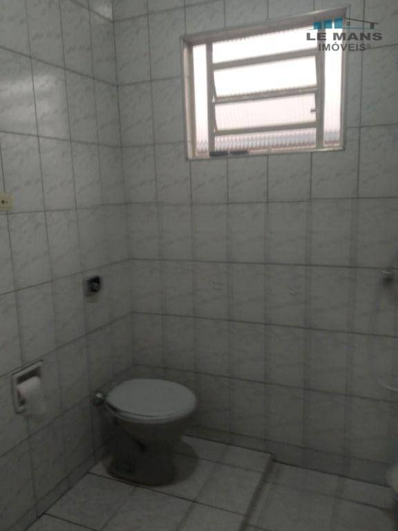 Casa à venda com 3 quartos, 166m² - Foto 14