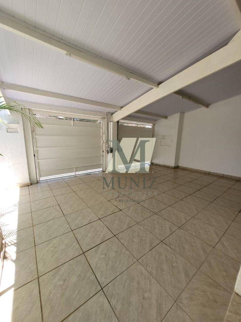 Casa à venda com 3 quartos, 250M2 - Foto 14