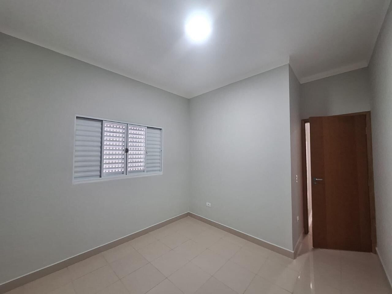 Casa à venda com 2 quartos, 105m² - Foto 11