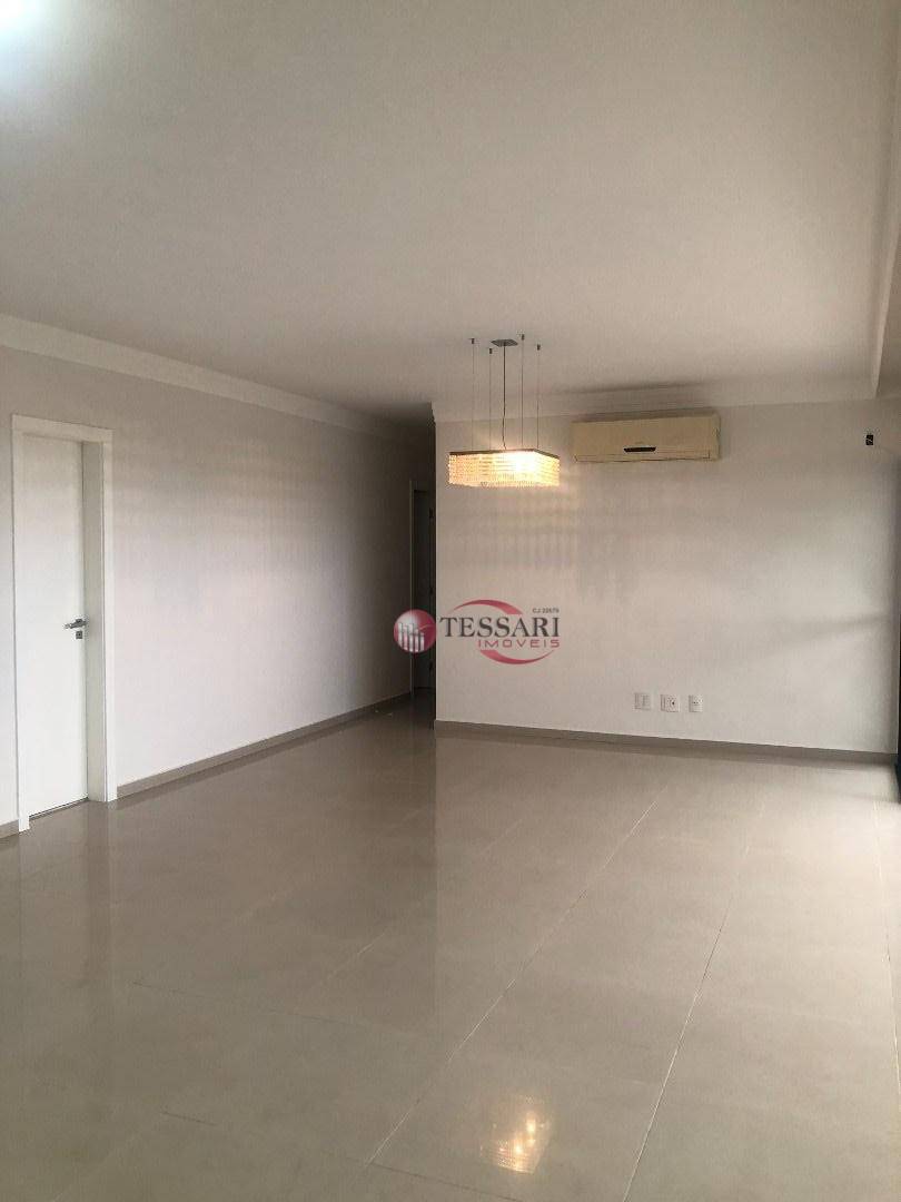 Apartamento à venda com 3 quartos, 157m² - Foto 4