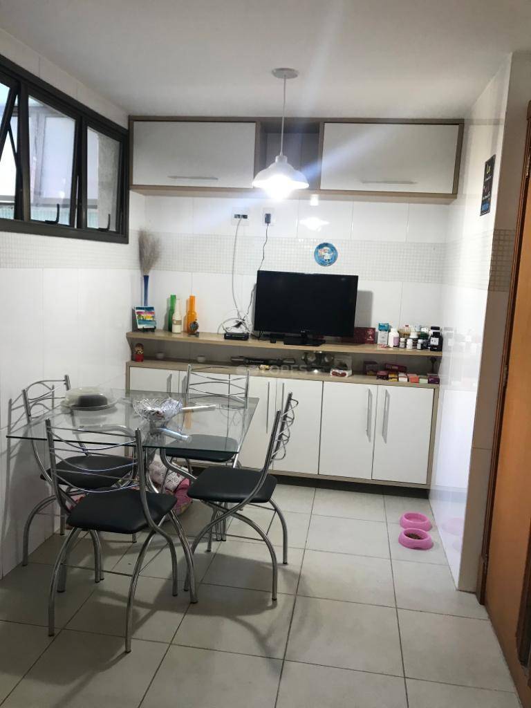 Apartamento à venda com 4 quartos, 180m² - Foto 15