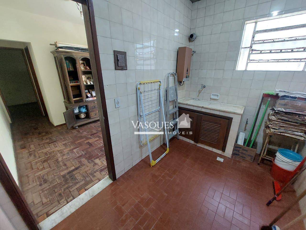 Casa à venda com 3 quartos, 245m² - Foto 25