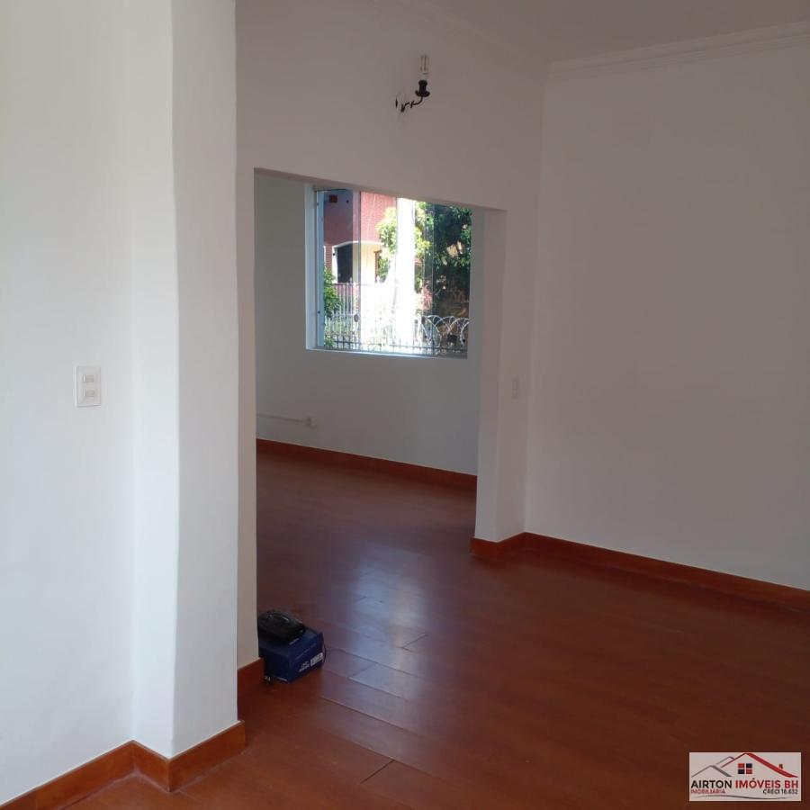 Casa à venda com 4 quartos, 379m² - Foto 4