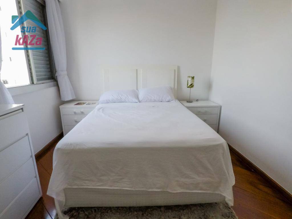 Apartamento à venda com 3 quartos, 218m² - Foto 13