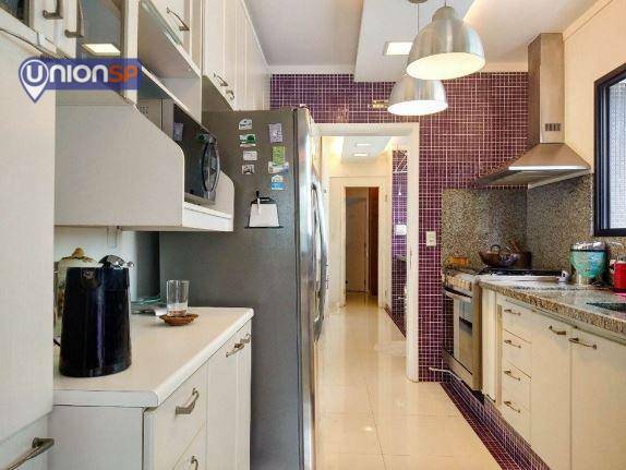 Apartamento à venda com 3 quartos, 170m² - Foto 15