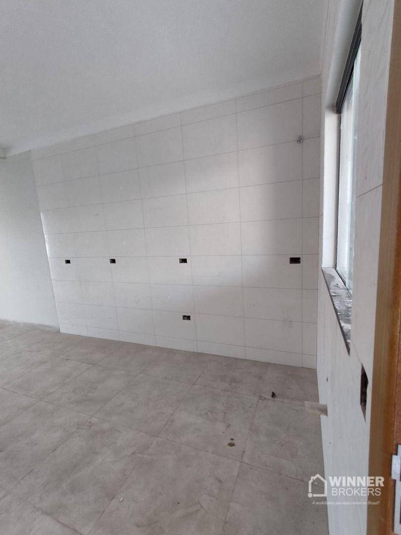 Casa à venda com 3 quartos, 70m² - Foto 11