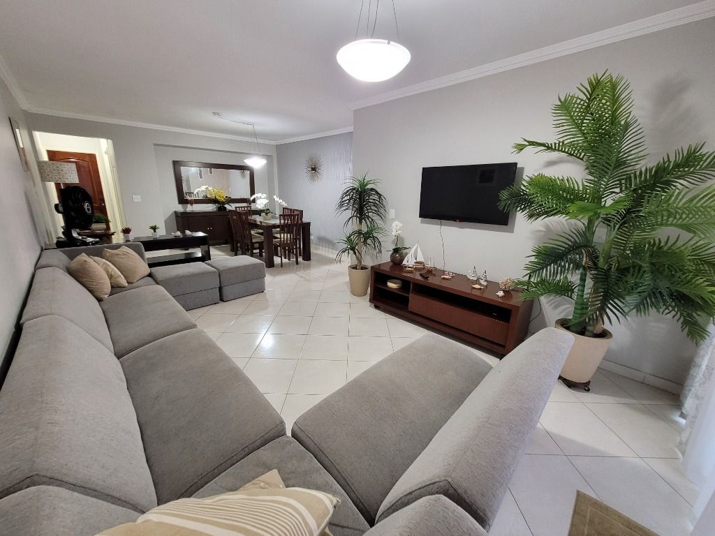 Apartamento à venda com 3 quartos, 130m² - Foto 1