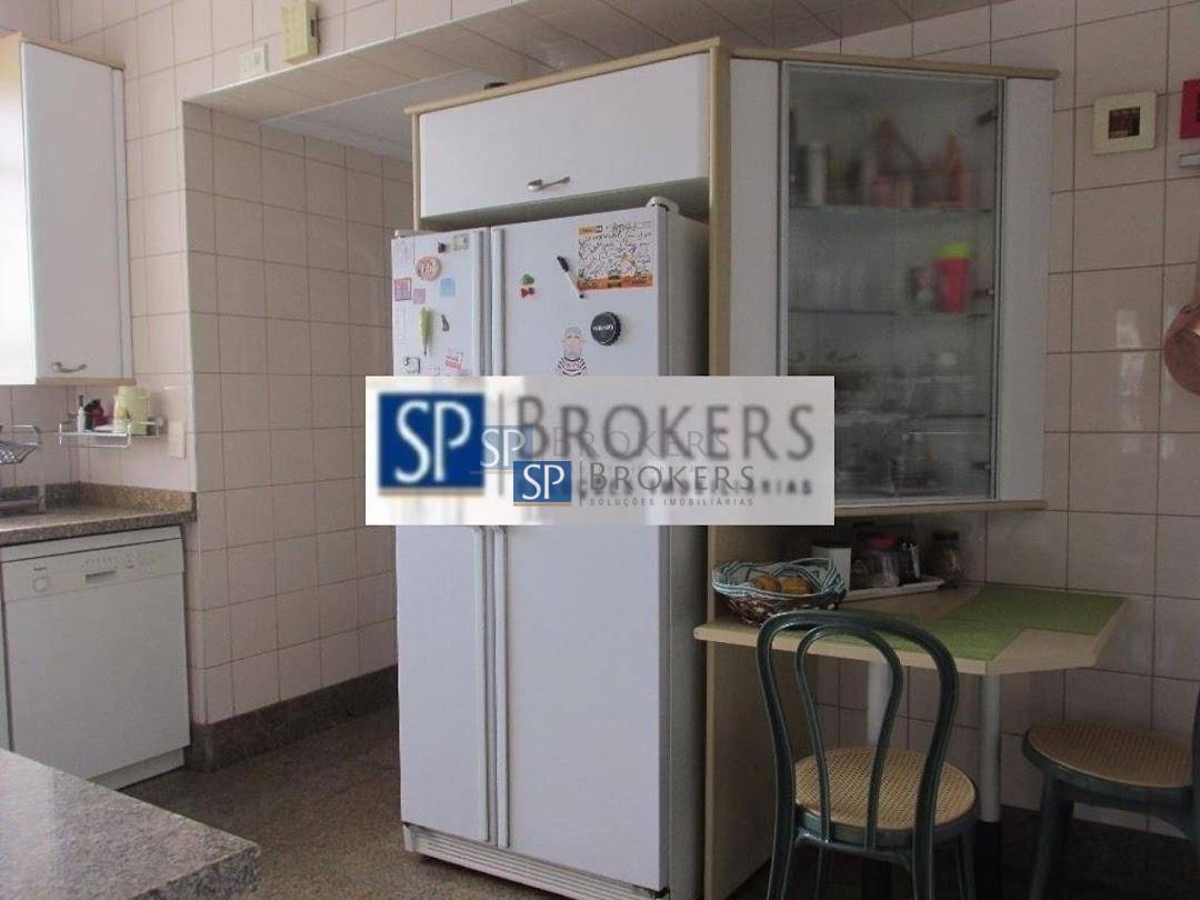 Apartamento à venda com 4 quartos, 320m² - Foto 8