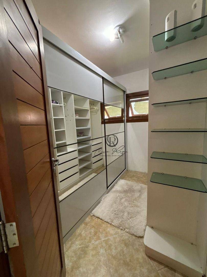 Casa de Condomínio à venda com 3 quartos, 250m² - Foto 10