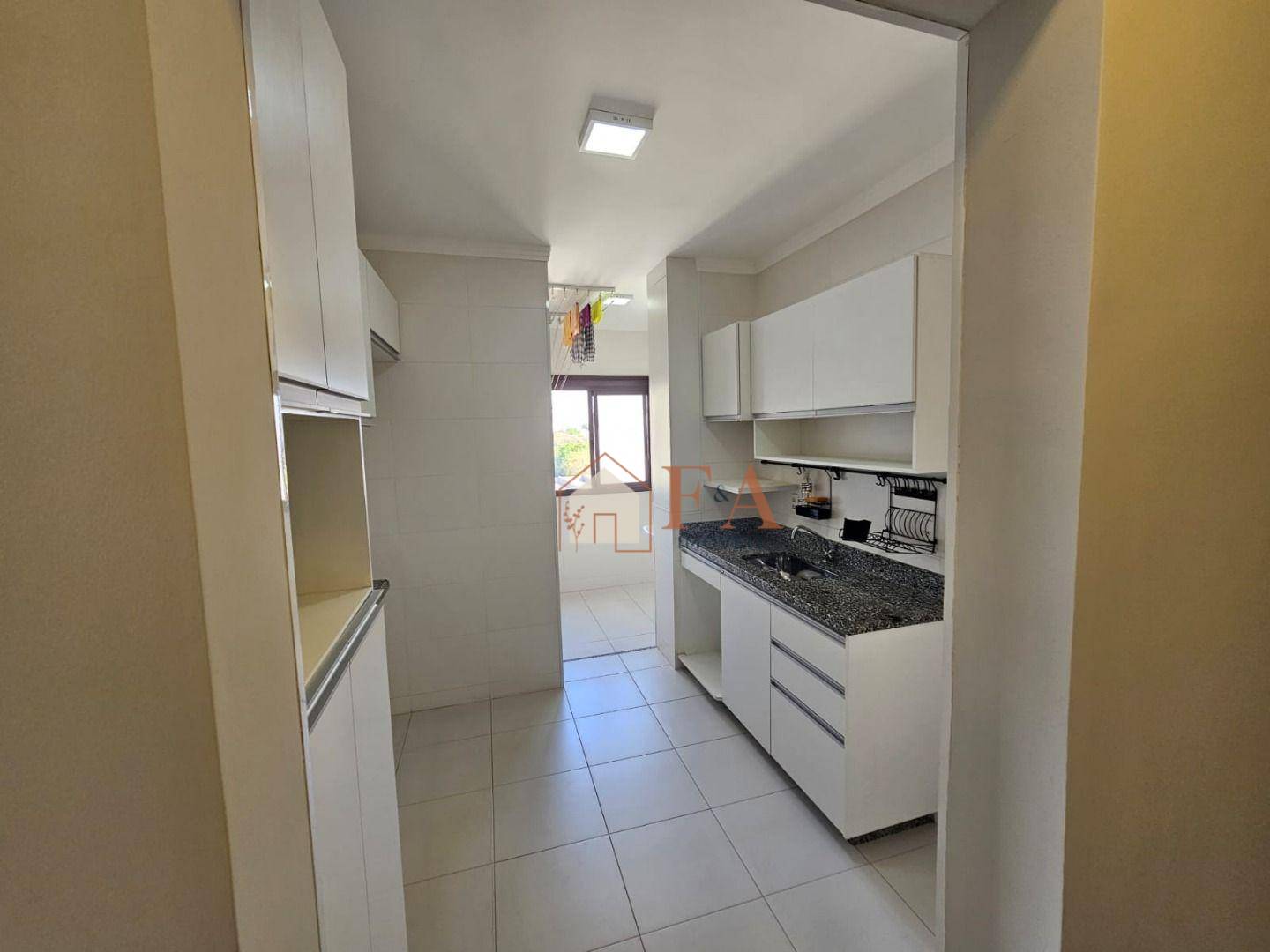 Apartamento à venda com 3 quartos, 74m² - Foto 7