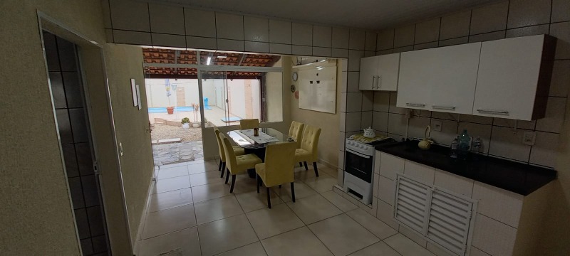 Casa à venda com 2 quartos, 120m² - Foto 17