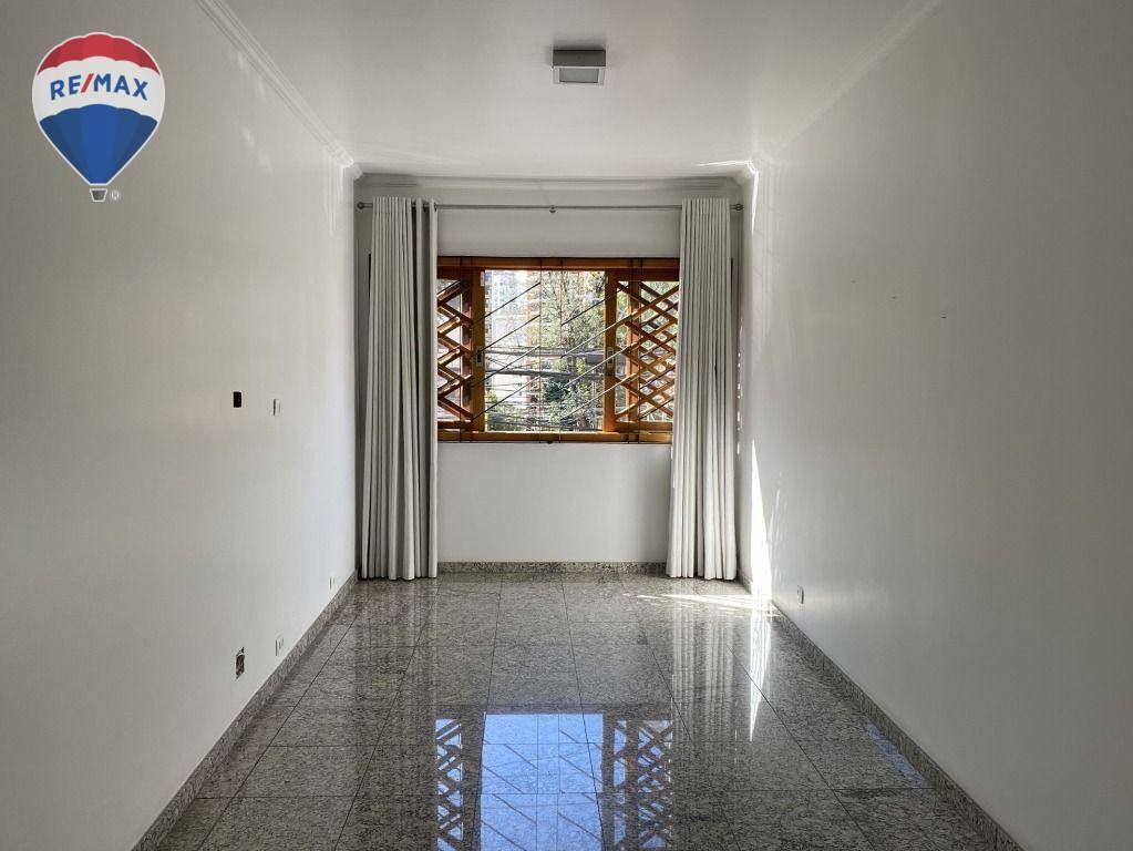 Casa para alugar com 5 quartos, 282m² - Foto 6