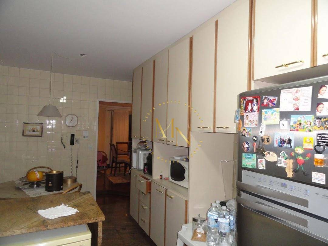 Apartamento à venda com 4 quartos, 160m² - Foto 4