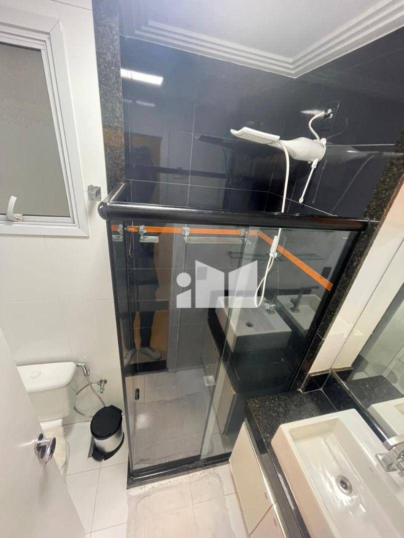 Apartamento para alugar com 2 quartos, 70m² - Foto 8