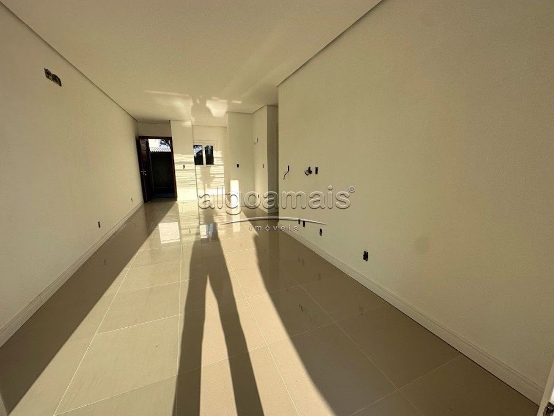 Casa à venda com 2 quartos, 53m² - Foto 3